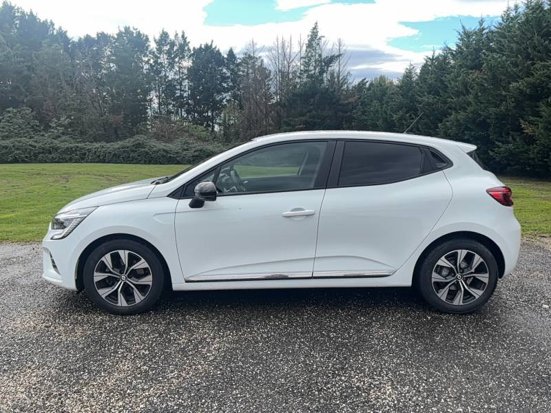 Renault Clio Blue dCi 100 Evolution 2023 - photo n°4 Renault Clio Blue dCi 100 Evolution  occasion à Tonneins - photo n°4