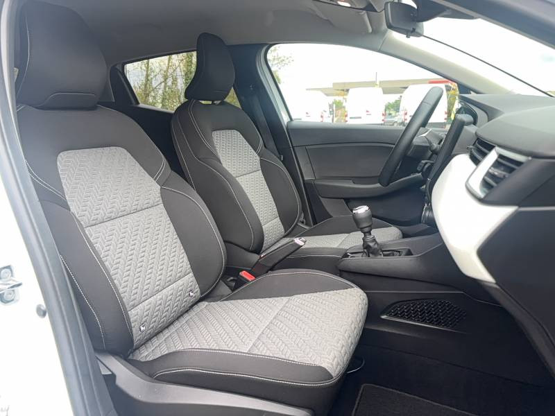 Renault Clio Blue dCi 100 Evolution 2023 - photo n°7 Renault Clio Blue dCi 100 Evolution  occasion à Tonneins - photo n°7