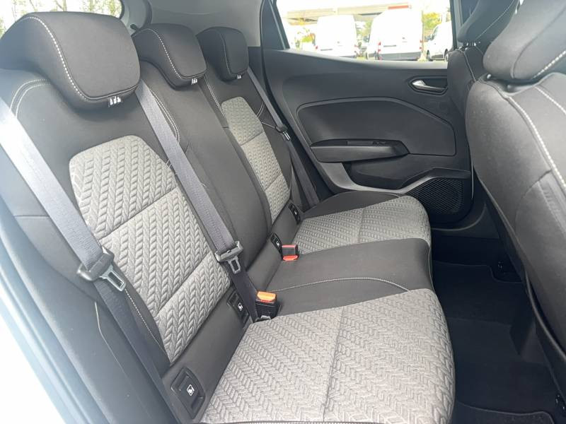 Renault Clio Blue dCi 100 Evolution 2023 - photo n°8 Renault Clio Blue dCi 100 Evolution  occasion à Tonneins - photo n°8