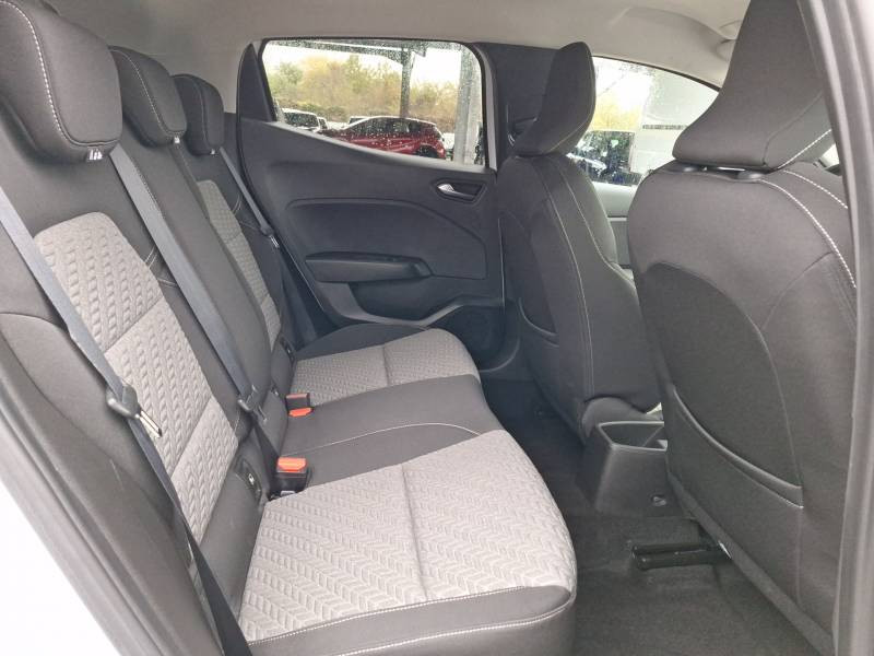 Renault Clio Blue dCi 100 Evolution 2023 - photo n°15 Renault Clio Blue dCi 100 Evolution  occasion à Villeneuve-sur-Lot - photo n°15