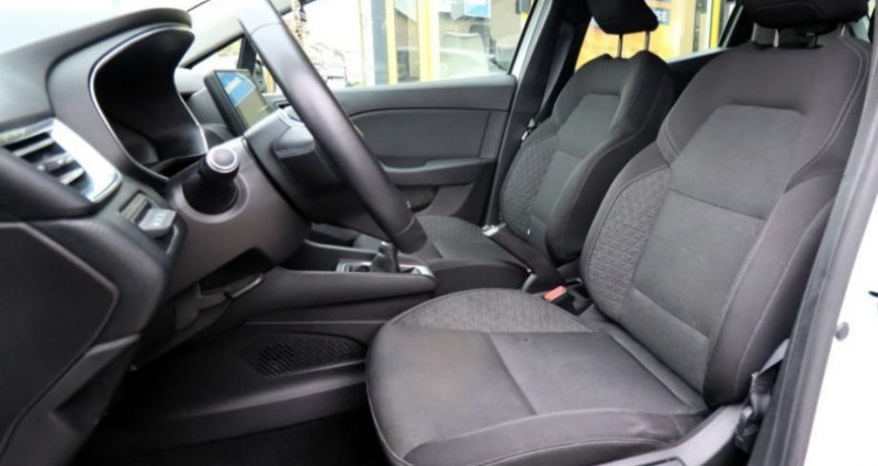 Renault Clio BUSINESS 1.5 DCI 85 CH 2020 - photo n°6 Renault Clio BUSINESS 1.5 DCI 85 CH  occasion à Bourgoin-Jallieu - photo n°6