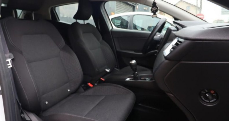 Renault Clio BUSINESS 1.5 DCI 85 CH 2020 - photo n°7 Renault Clio BUSINESS 1.5 DCI 85 CH  occasion à Bourgoin-Jallieu - photo n°7