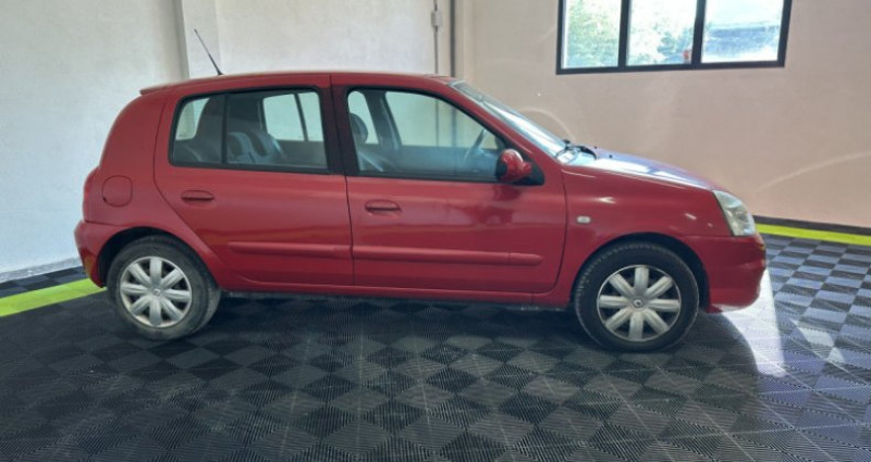 Renault Clio Campus II 1.2 60ch .com 5P / KIT DISTRIBUTION NEUF 2009 - photo n°6 Renault Clio Campus II 1.2 60ch .com 5P / KIT DISTRIBUTION NEUF  occasion à SARRIANS - photo n°6