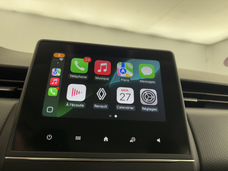 Renault Clio Clio E-Tech 140 21N Business 5p 2022 - photo n°16 Renault Clio Clio E-Tech 140 21N Business 5p  occasion à SAINT-GREGOIRE - photo n°16