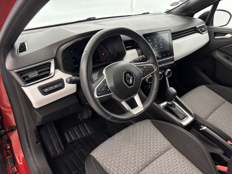 Renault Clio Clio E-Tech 140 21N Limited 5p 2021 - photo n°13 Renault Clio Clio E-Tech 140 21N Limited 5p  occasion à SAINT-GREGOIRE - photo n°13