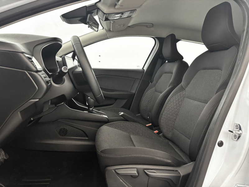 Renault Clio Clio E-Tech 140 Zen 5p 2021 - photo n°13 Renault Clio Clio E-Tech 140 Zen 5p  occasion à SAINT-GREGOIRE - photo n°13