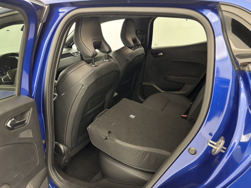 Renault Clio Clio E-Tech full hybrid 145 Esprit Alpine 5p 2024 - photo n°10 Renault Clio Clio E-Tech full hybrid 145 Esprit Alpine 5p  occasion à SAINT-GREGOIRE - photo n°10