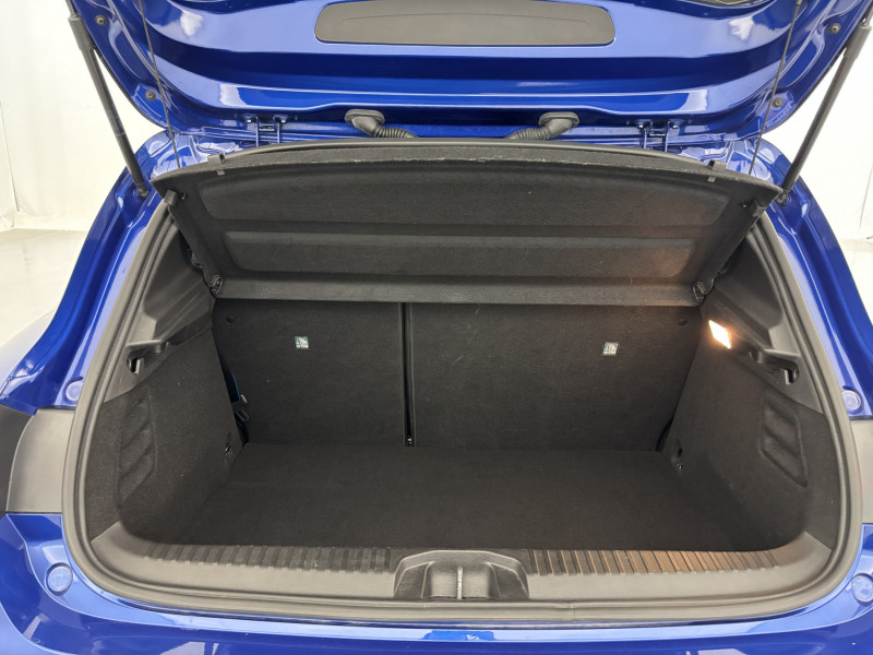 Renault Clio Clio E-Tech full hybrid 145 Esprit Alpine 5p 2024 - photo n°9 Renault Clio Clio E-Tech full hybrid 145 Esprit Alpine 5p  occasion à SAINT-GREGOIRE - photo n°9