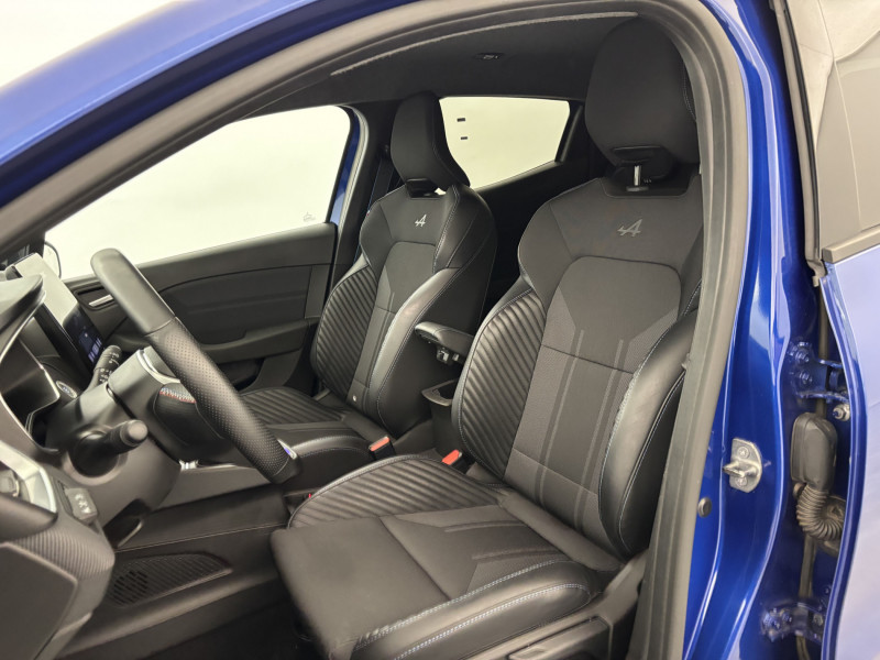 Renault Clio Clio E-Tech full hybrid 145 Esprit Alpine 5p 2024 - photo n°12 Renault Clio Clio E-Tech full hybrid 145 Esprit Alpine 5p  occasion à SAINT-GREGOIRE - photo n°12