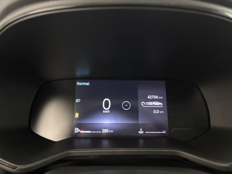 Renault Clio Clio TCe 100 GPL Evolution 5p 2024 - photo n°16 Renault Clio Clio TCe 100 GPL Evolution 5p  occasion à SAINT-GREGOIRE - photo n°16