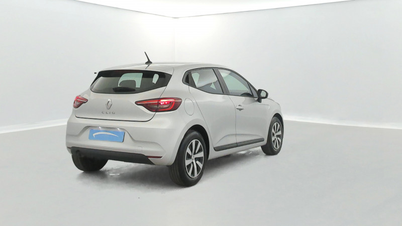 Renault Clio Clio TCe 90 Equilibre 5p 2023 - photo n°5 Renault Clio Clio TCe 90 Equilibre 5p  occasion à SAINT-GREGOIRE - photo n°5