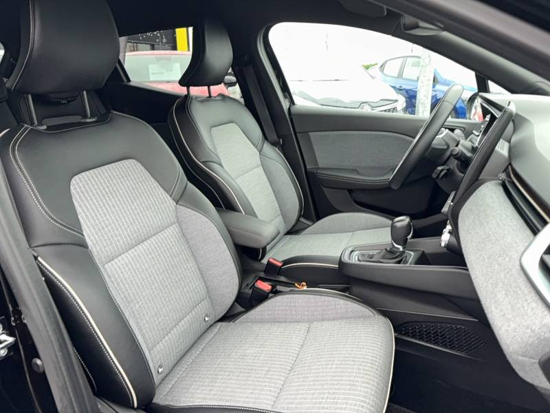 Renault Clio E-Tech 140 - 21N SL Lutecia 2022 - photo n°12 Renault Clio E-Tech 140 - 21N SL Lutecia  occasion à Sainte-Bazeille - photo n°12