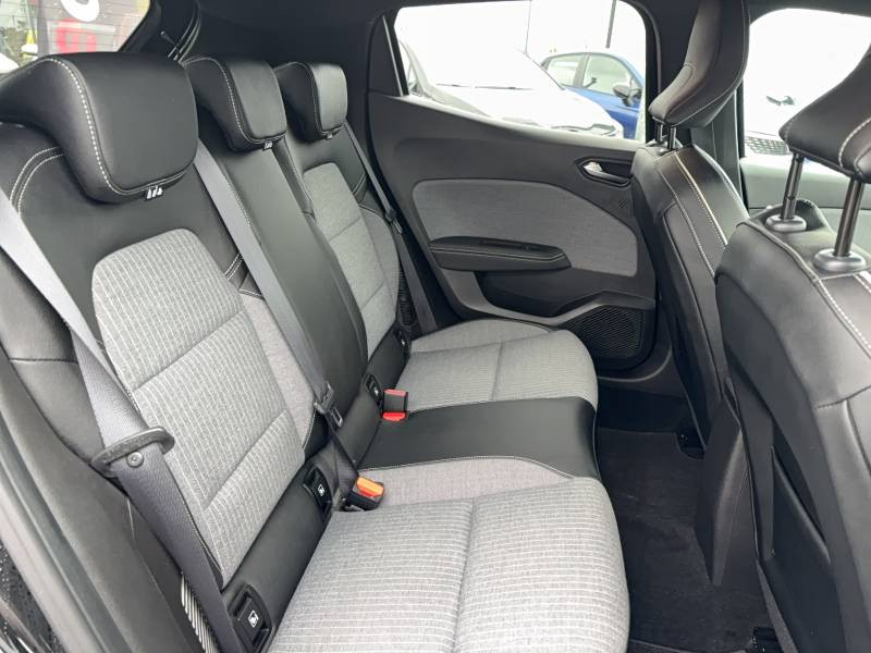 Renault Clio E-Tech 140 - 21N SL Lutecia 2022 - photo n°13 Renault Clio E-Tech 140 - 21N SL Lutecia  occasion à Sainte-Bazeille - photo n°13