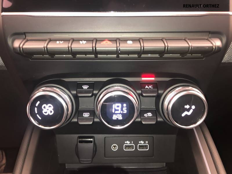 Renault Clio E-Tech full hybrid 145 ch GSR2 Techno 2025 - photo n°19 Renault Clio E-Tech full hybrid 145 ch GSR2 Techno  occasion à Orthez - photo n°19