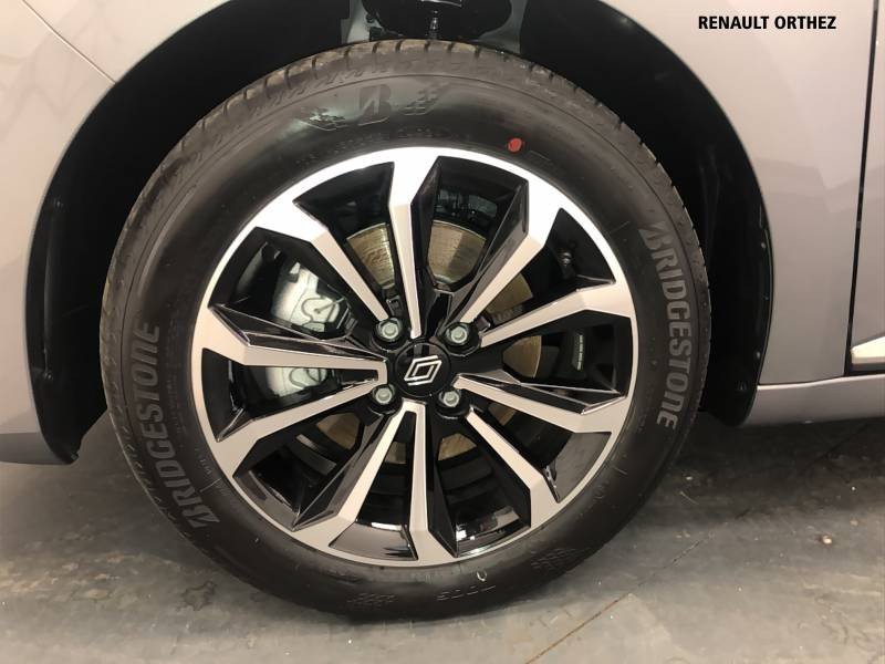 Renault Clio E-Tech full hybrid 145 ch GSR2 Techno 2025 - photo n°9 Renault Clio E-Tech full hybrid 145 ch GSR2 Techno  occasion à Orthez - photo n°9