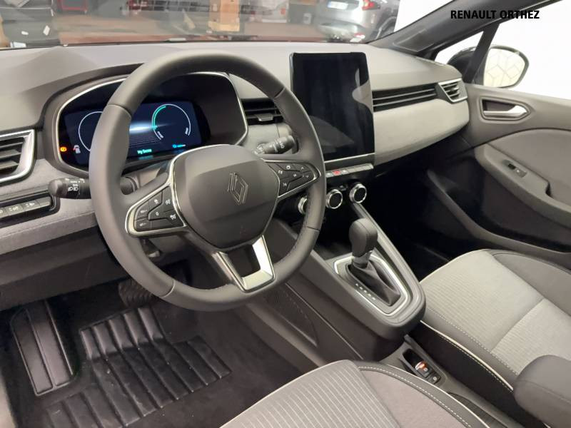 Renault Clio E-Tech full hybrid 145 ch GSR2 Techno 2025 - photo n°11 Renault Clio E-Tech full hybrid 145 ch GSR2 Techno  occasion à Orthez - photo n°11