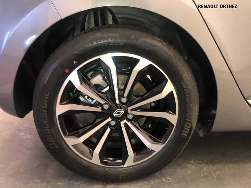 Renault Clio E-Tech full hybrid 145 ch GSR2 Techno 2025 - photo n°15 Renault Clio E-Tech full hybrid 145 ch GSR2 Techno  occasion à Orthez - photo n°15