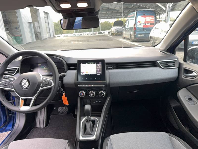 Renault Clio E-Tech full hybrid 145 Evolution 2024 - photo n°11 Renault Clio E-Tech full hybrid 145 Evolution  occasion à Langon - photo n°11