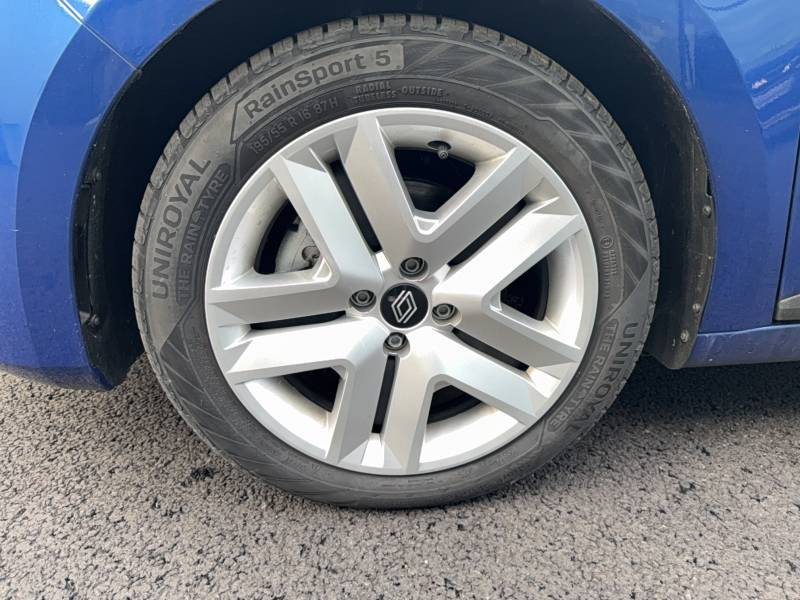 Renault Clio E-Tech full hybrid 145 Evolution 2024 - photo n°9 Renault Clio E-Tech full hybrid 145 Evolution  occasion à Langon - photo n°9