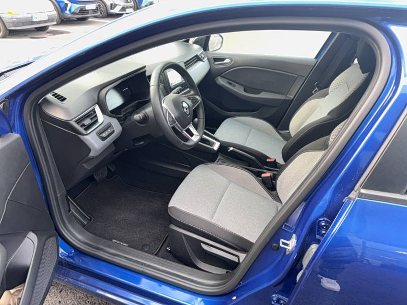 Renault Clio E-Tech full hybrid 145 Evolution 2024 - photo n°10 Renault Clio E-Tech full hybrid 145 Evolution  occasion à Langon - photo n°10