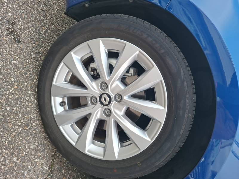 Renault Clio E-Tech full hybrid 145 Evolution 2023 - photo n°9 Renault Clio E-Tech full hybrid 145 Evolution  occasion à Agen - photo n°9