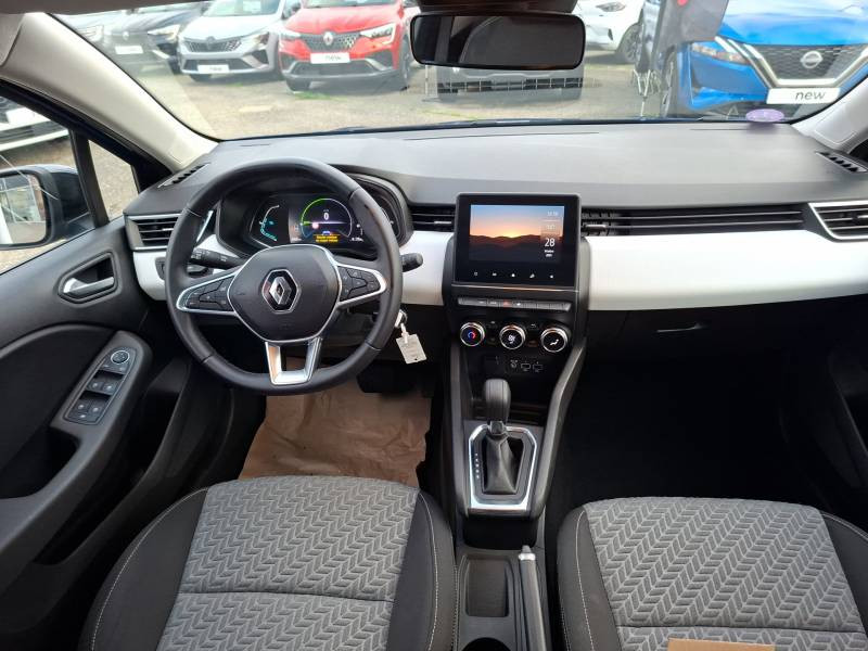 Renault Clio E-Tech full hybrid 145 Evolution 2023 - photo n°13 Renault Clio E-Tech full hybrid 145 Evolution  occasion à Agen - photo n°13