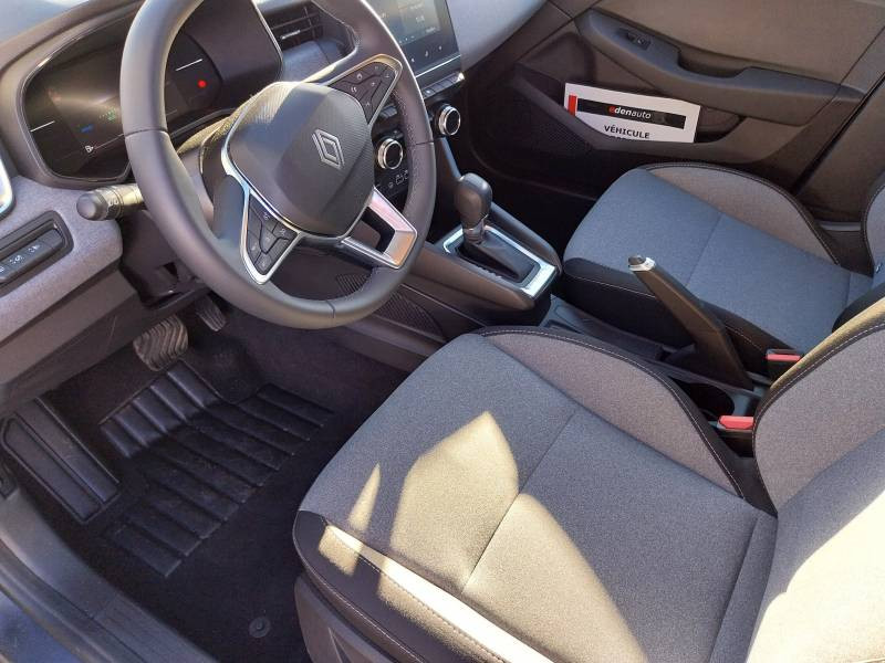 Renault Clio E-Tech full hybrid 145 GSR2 Evolution 2024 - photo n°4 Renault Clio E-Tech full hybrid 145 GSR2 Evolution  occasion à Biarritz - photo n°4