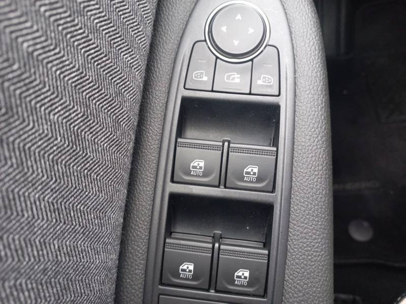 Renault Clio E-Tech full hybrid 145 GSR2 Techno 2024 - photo n°16 Renault Clio E-Tech full hybrid 145 GSR2 Techno  occasion à Castelnau-d'Estrétefonds - photo n°16