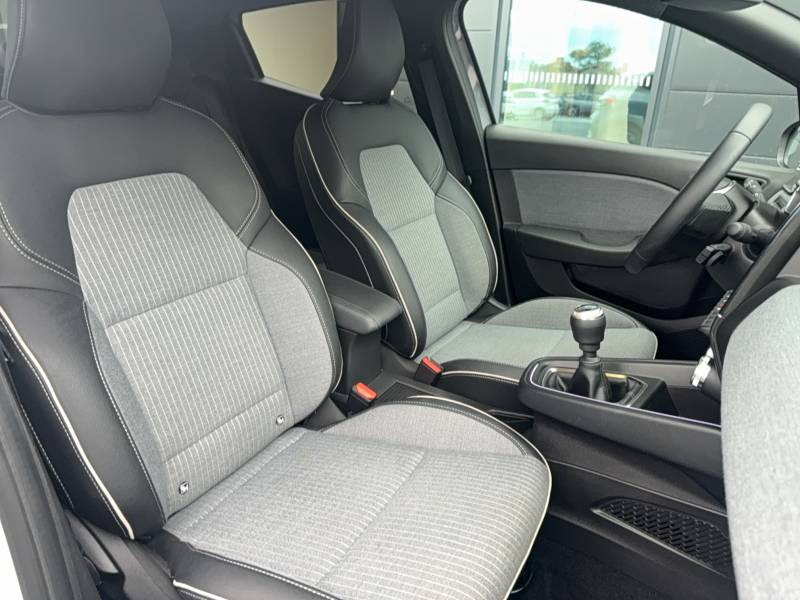 Renault Clio Eco-G 100 ch GSR2 Techno 2024 - photo n°12 Renault Clio Eco-G 100 ch GSR2 Techno  occasion à Langon - photo n°12