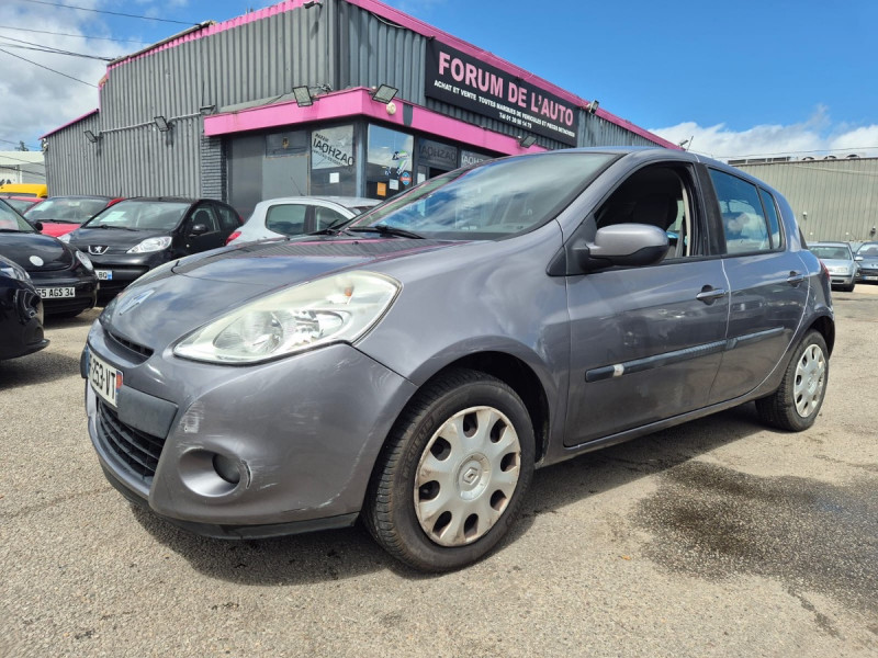 Renault Clio III (2) 1.2 TCE 100 5P EURO5 ECO