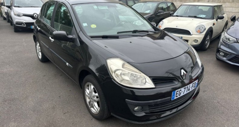 Renault Clio III 1.2 16V 75 Dynamique