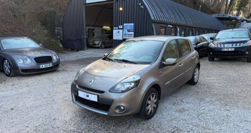 Renault Clio III 1.2i 100cv Dynamique 2e main