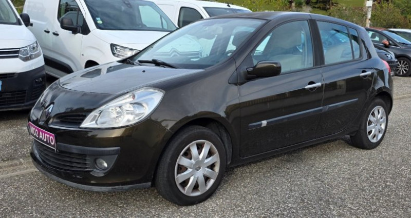 Renault Clio III 1.4i 98CH 2007 CLIM AUTO RADAR... 2007 Renault Clio III 1.4i 98CH 2007 CLIM AUTO RADAR...  occasion à Martigues