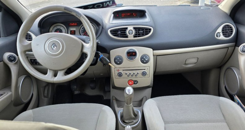 Renault Clio III 1.4i 98CH 2007 CLIM AUTO RADAR... 2007 - photo n°4 Renault Clio III 1.4i 98CH 2007 CLIM AUTO RADAR...  occasion à Martigues - photo n°4