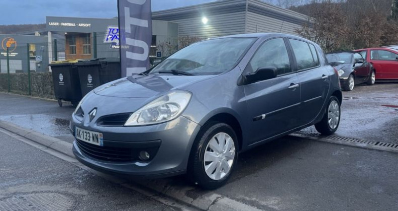 Renault Clio III 1.5 dCi 1461cm3 86cv