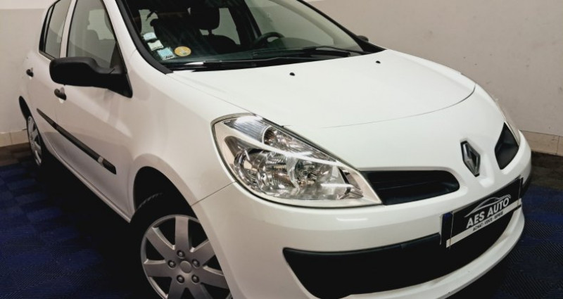 Renault Clio III 1.5 dCi 70 CH eco2