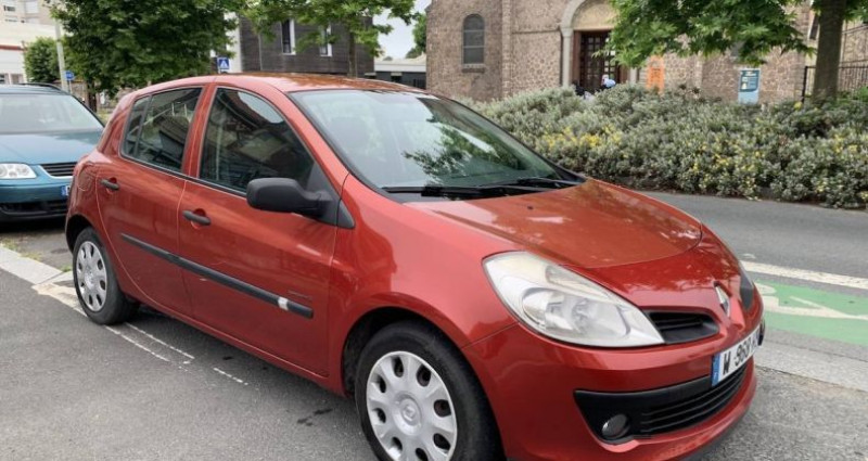 Renault Clio III 1.5 dCi 70ch Expression 5p