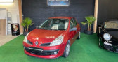 Renault Clio III 1.6 16V 110  à STE GEMMES SUR LOIRE 49