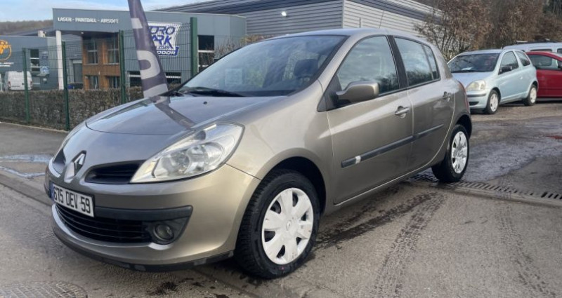 Renault Clio III DYNAMIQUE 1.5 DCI 79CV