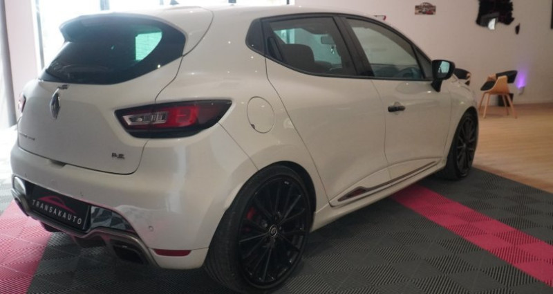 Renault Clio IV RS Trophy 1.6 220 EDC / ENTRETIEN 2017 - photo n°7 Renault Clio IV RS Trophy 1.6 220 EDC / ENTRETIEN  occasion à L'ISLE SUR LA SORGUE - photo n°7