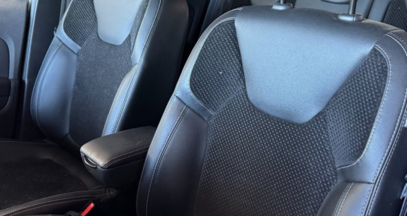 Renault Clio IV TCe 90 ch Intens Phase 2 ~ Caméra de recul ~ Régulateur e 2018 - photo n°7 Renault Clio IV TCe 90 ch Intens Phase 2 ~ Caméra de recul ~ Régulateur e  occasion à MANOSQUE - photo n°7