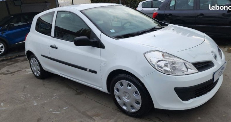 Renault Clio societe air 1.5dci 85 2008 2008 - photo n°4 Renault Clio societe air 1.5dci 85 2008  occasion à Saint-Soupplets - photo n°4