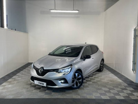 Renault Clio occasion 2023 mise en vente à SAINT-LO par le garage RENAULT SAINT-LO - photo n°1
