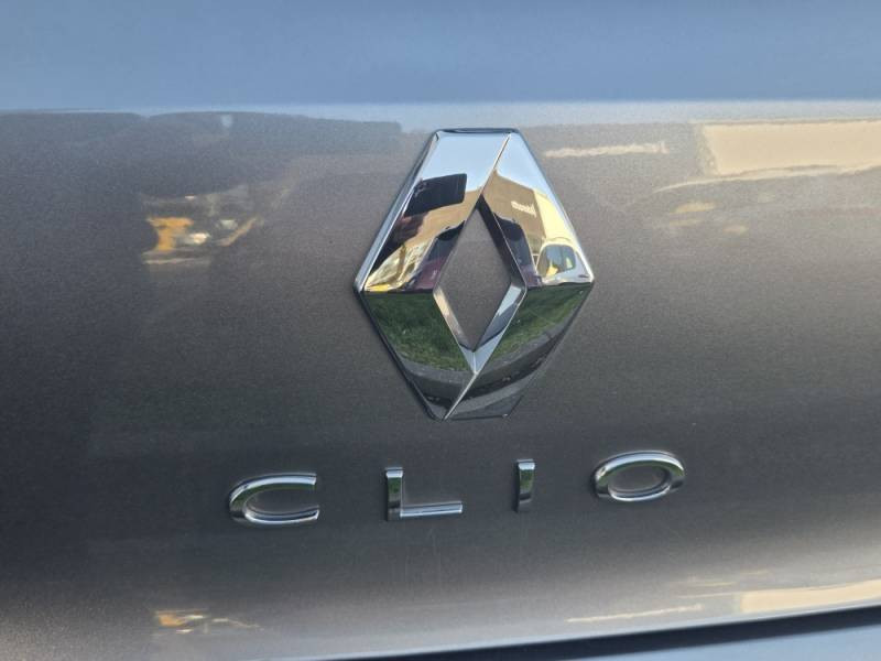 Renault Clio TCe 90 Equilibre 2023 - photo n°15 Renault Clio TCe 90 Equilibre  occasion à TARBES - photo n°15