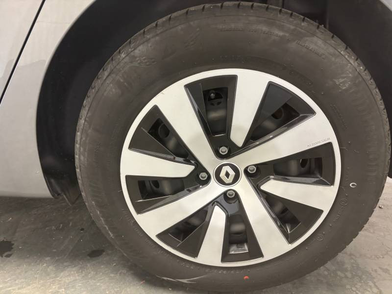 Renault Clio TCe 90 Equilibre 2023 - photo n°9 Renault Clio TCe 90 Equilibre  occasion à TARBES - photo n°9