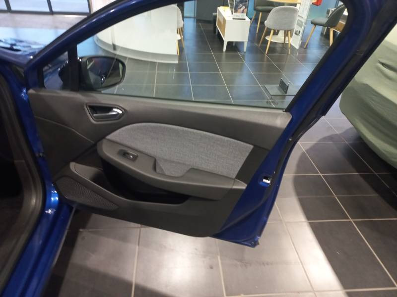 Renault Clio TCe 90 GSR2 Techno 2024 - photo n°20 Renault Clio TCe 90 GSR2 Techno  occasion à Toulouse - photo n°20