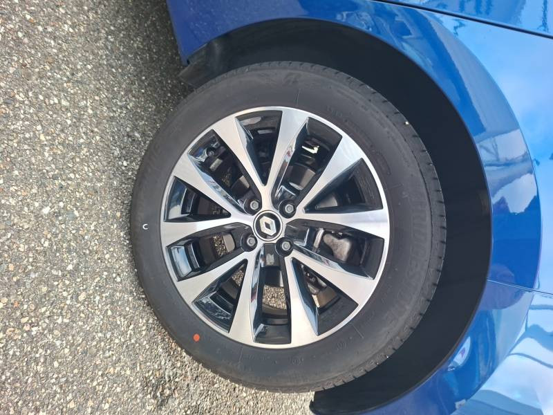 Renault Clio TCe 90 Techno 2023 - photo n°10 Renault Clio TCe 90 Techno  occasion à Agen - photo n°10