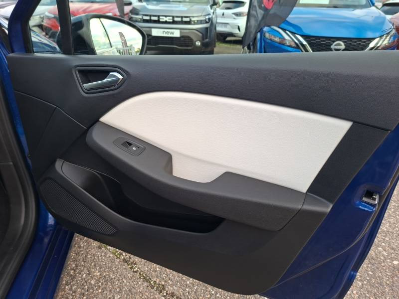 Renault Clio TCe 90 Techno 2023 - photo n°14 Renault Clio TCe 90 Techno  occasion à Agen - photo n°14