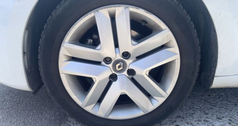 Renault Clio V 1.6 E-TECH 140CH BUSINESS -21 2021 - photo n°4 Renault Clio V 1.6 E-TECH 140CH BUSINESS -21  occasion à FUVEAU - photo n°4