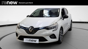 Renault Clio occasion 2021 mise en vente à LYON par le garage RENAULT LYON NORD - photo n°1